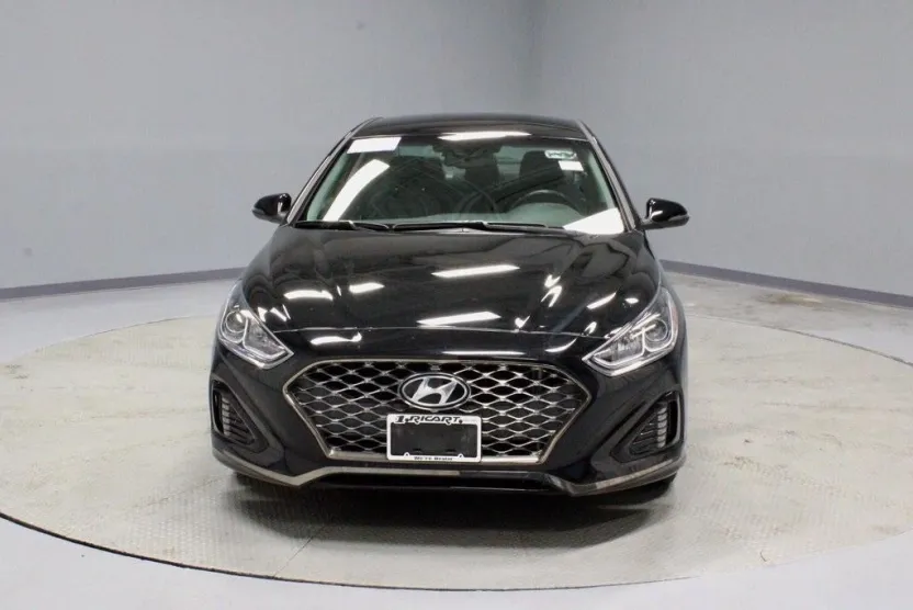 2019 Hyundai Sonata SEL photo 1