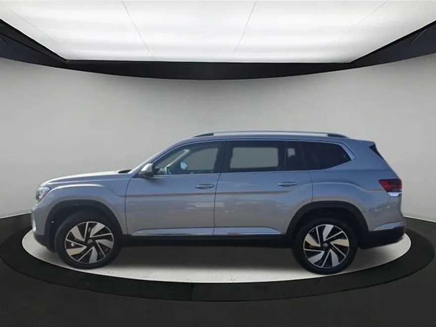 2026 Volkswagen Atlas SEL photo 1