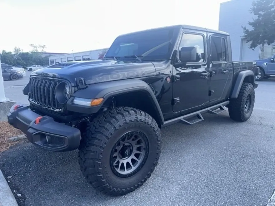 2024 Jeep Gladiator Mojave photo 1