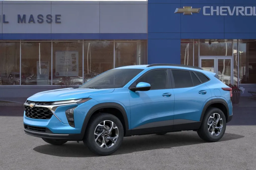 2025 Chevrolet Trax LT photo 1