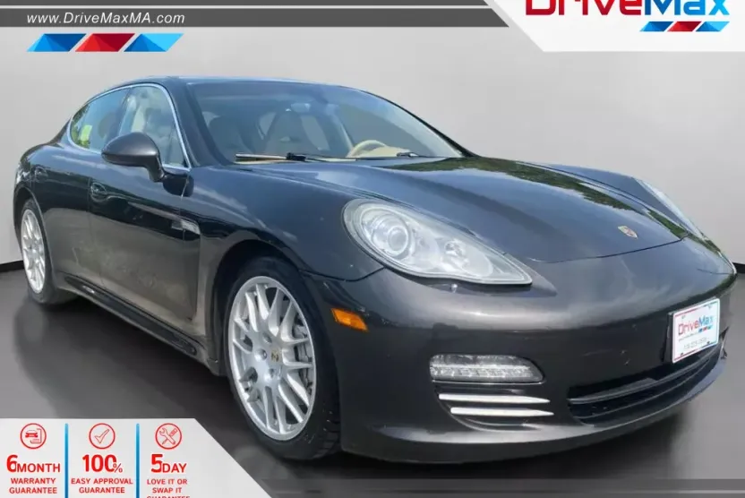 2010 Porsche Panamera 4S photo 1