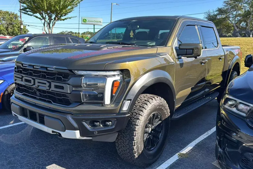 2024 Ford F-150 Raptor photo 1
