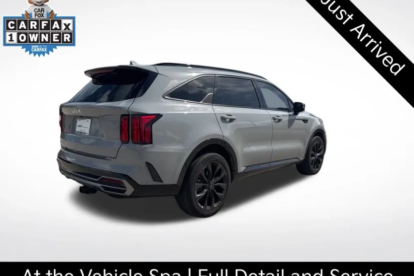 2023 Kia Sorento SX photo 1