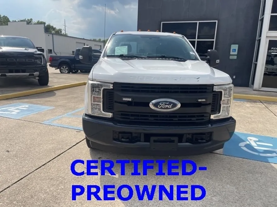 2018 Ford F-350 photo 1