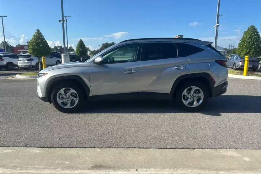 2024 Hyundai Tucson SEL photo 1