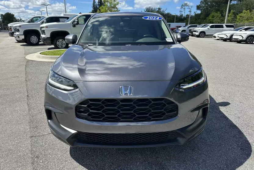 2024 Honda HR-V LX photo 1
