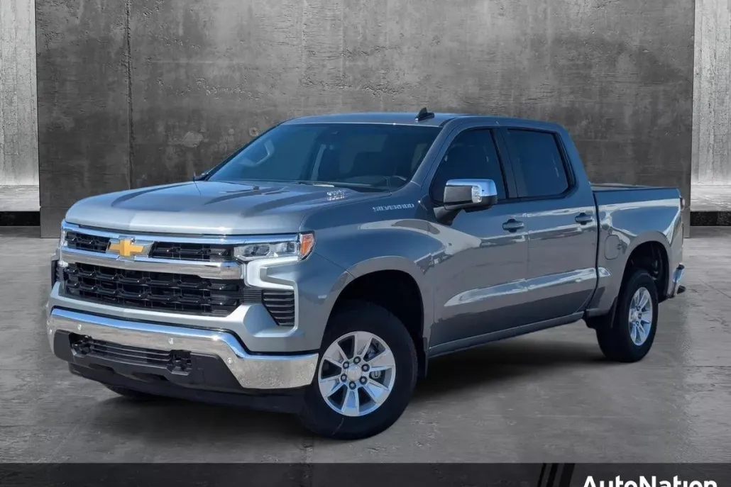 2025 Chevrolet Silverado 1500 LT photo 1