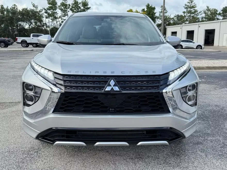 2025 Mitsubishi Eclipse Cross SEL photo 1