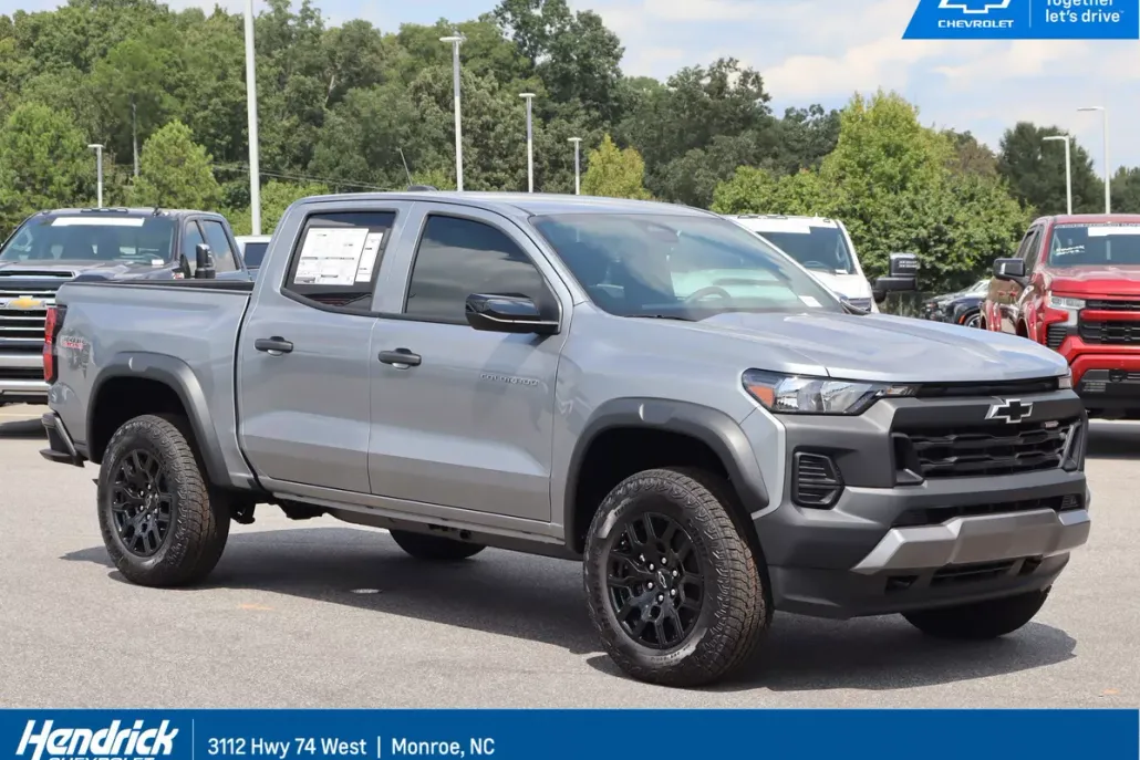 2026 Chevrolet Colorado Trail Boss photo 1