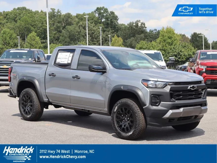 2026 Chevrolet Colorado Trail Boss photo 1