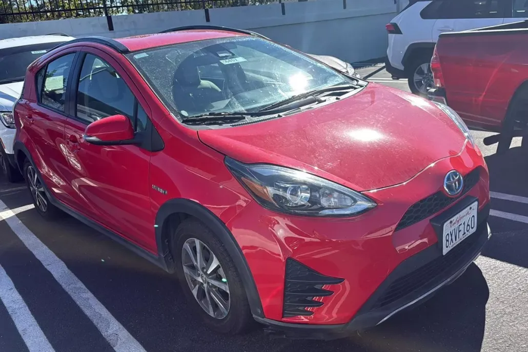 2018 Toyota Prius C One photo 1