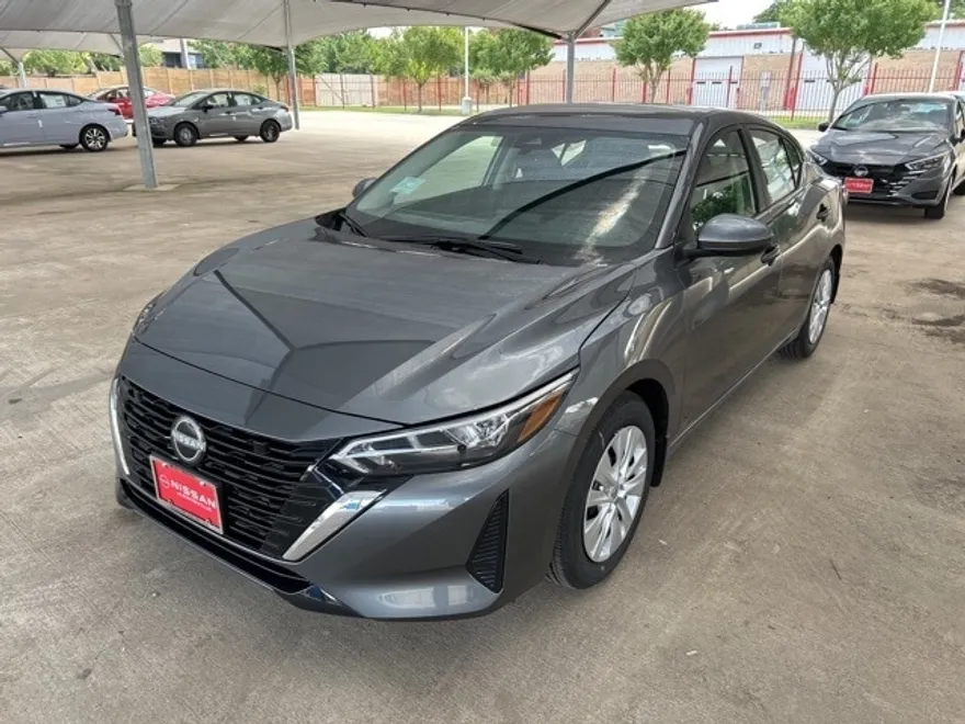 2025 Nissan Sentra S photo 1