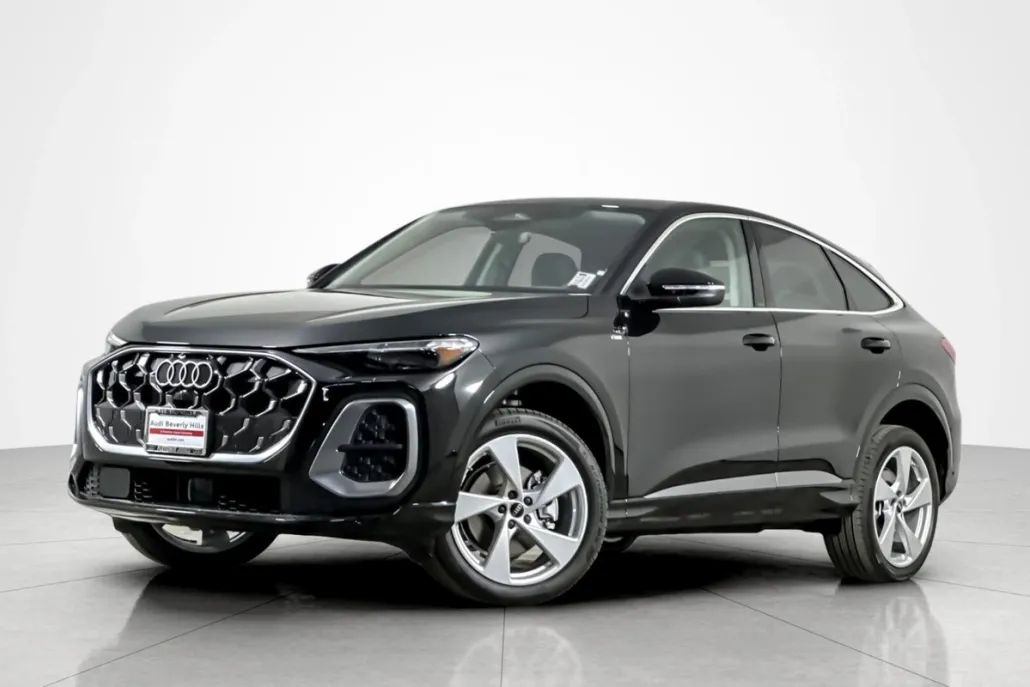 2025 Audi Q5 Sportback Premium Plus TFSI photo 1