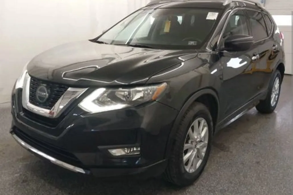 2019 Nissan Rogue SV photo 1