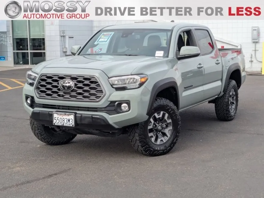2022 Toyota Tacoma TRD Off-Road photo 1