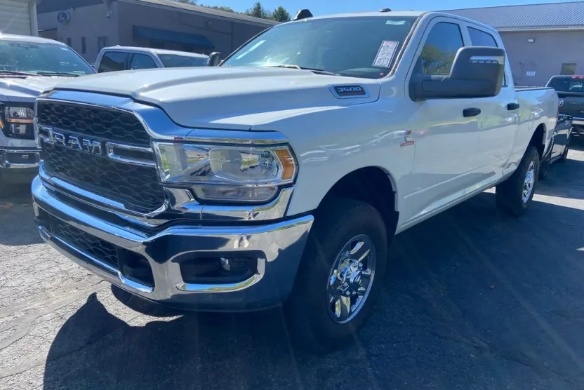 2023 Ram 3500 Tradesman photo 1