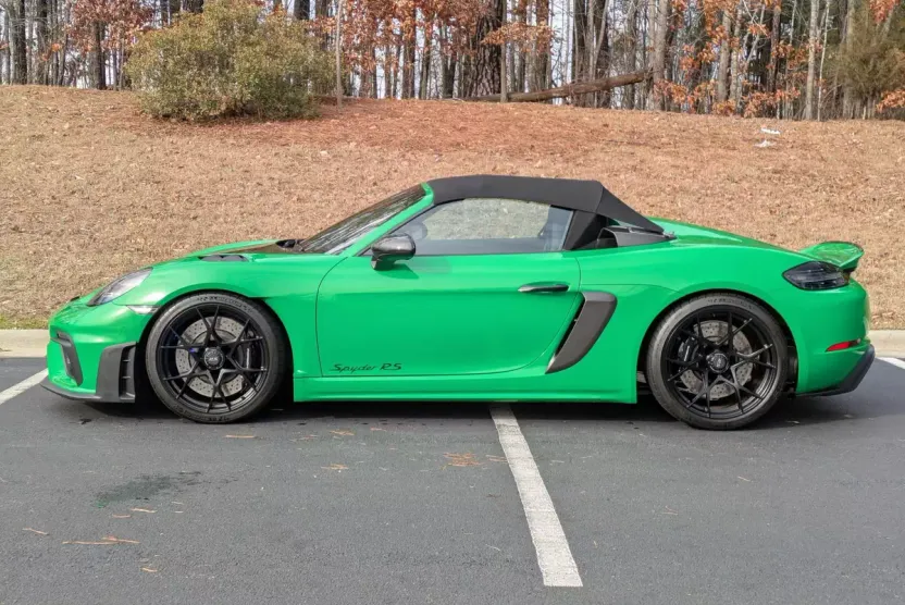 2024 Porsche Boxster Spyder photo 1