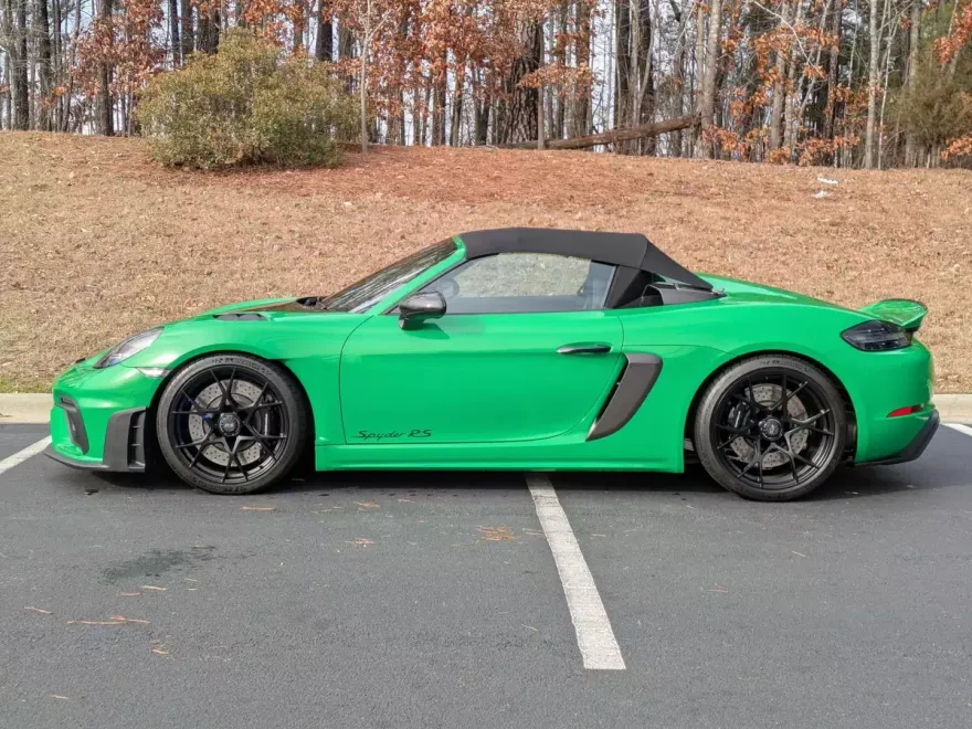 2024 Porsche Boxster Spyder photo 1