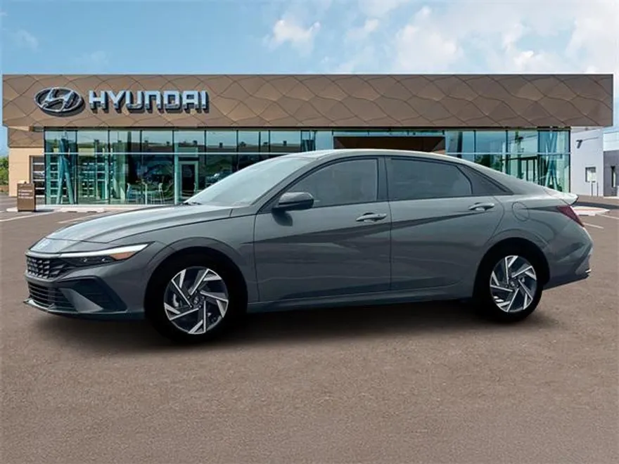 2025 Hyundai Elantra SEL Sport photo 1