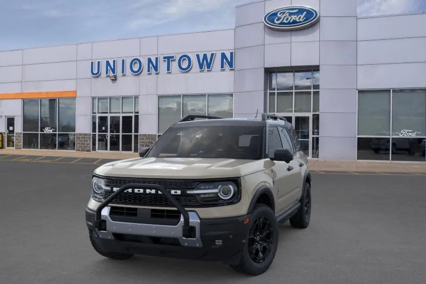 2025 Ford Bronco Sport Outer Banks photo 1