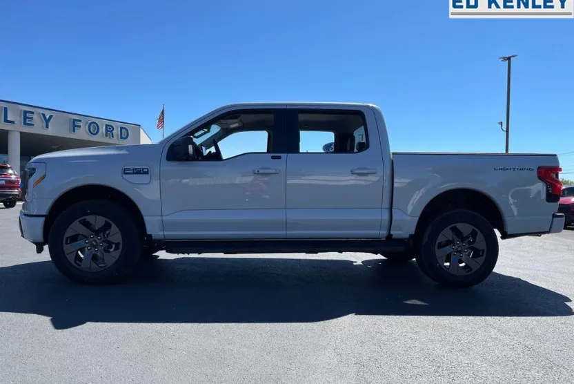 2025 Ford F-150 Lightning photo 1