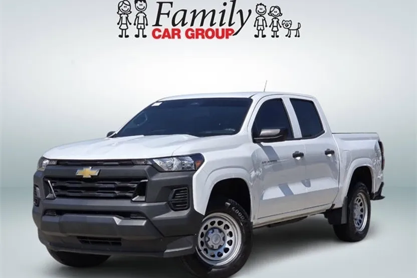 2024 Chevrolet Colorado Work Truck photo 1