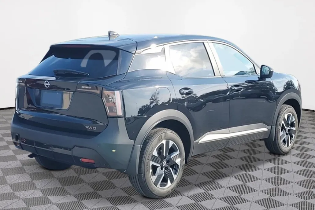 2026 Nissan Kicks SV photo 1