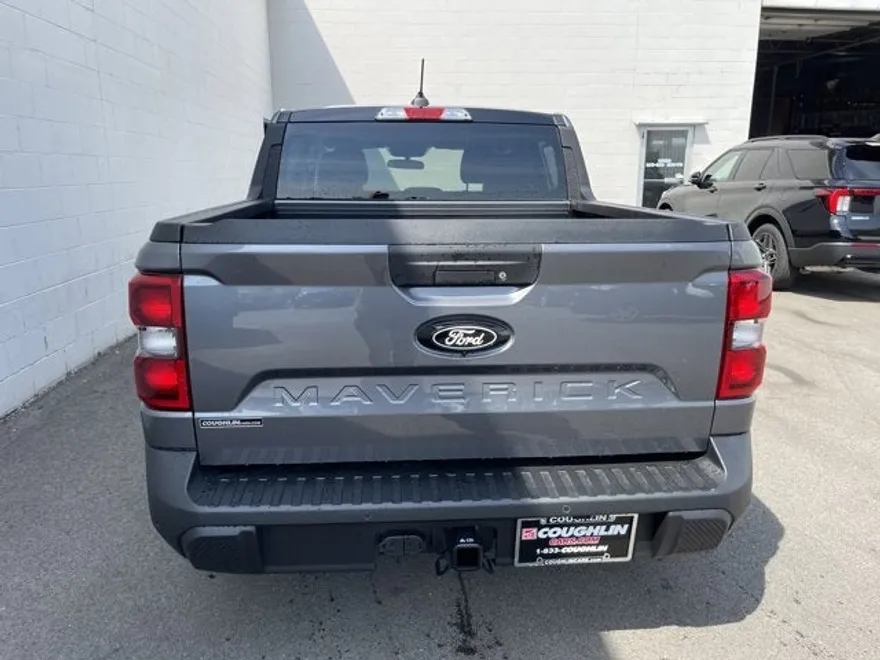 2025 Ford Maverick XLT photo 1