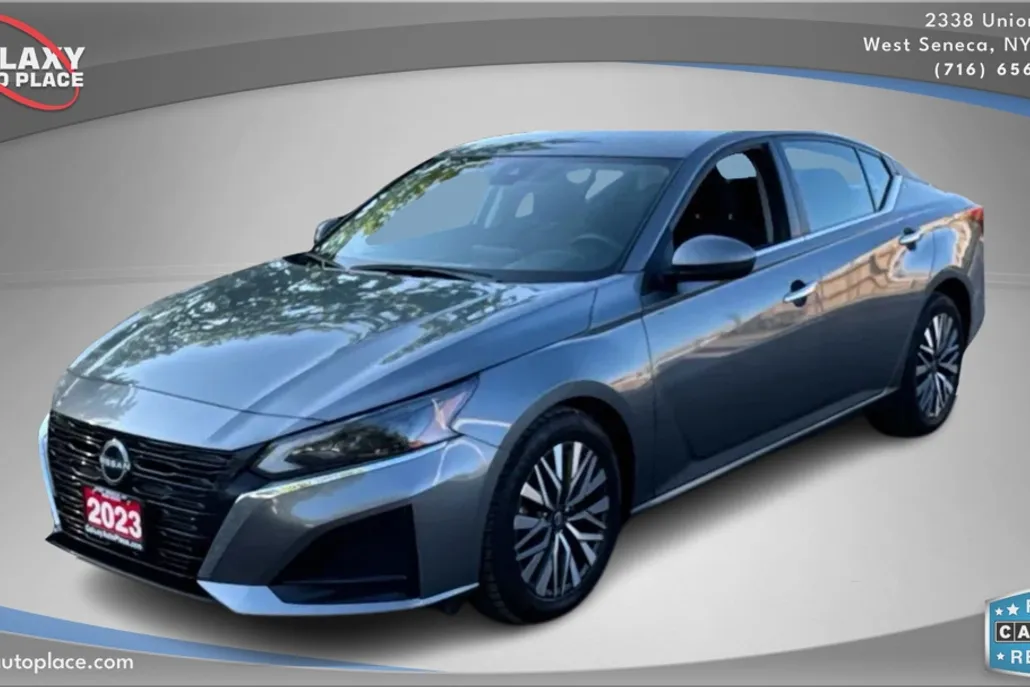 2023 Nissan Altima 2.5 SV photo 1