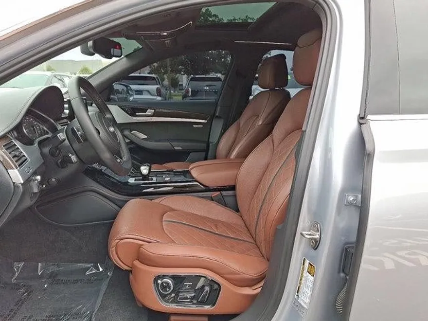 2016 Audi S8 4.0T photo 12