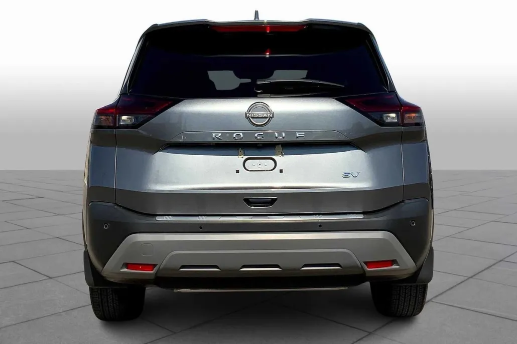 2023 Nissan Rogue SV photo 1