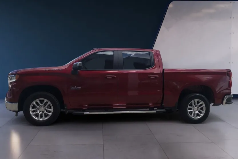 2024 Chevrolet Silverado 1500 LT photo 1