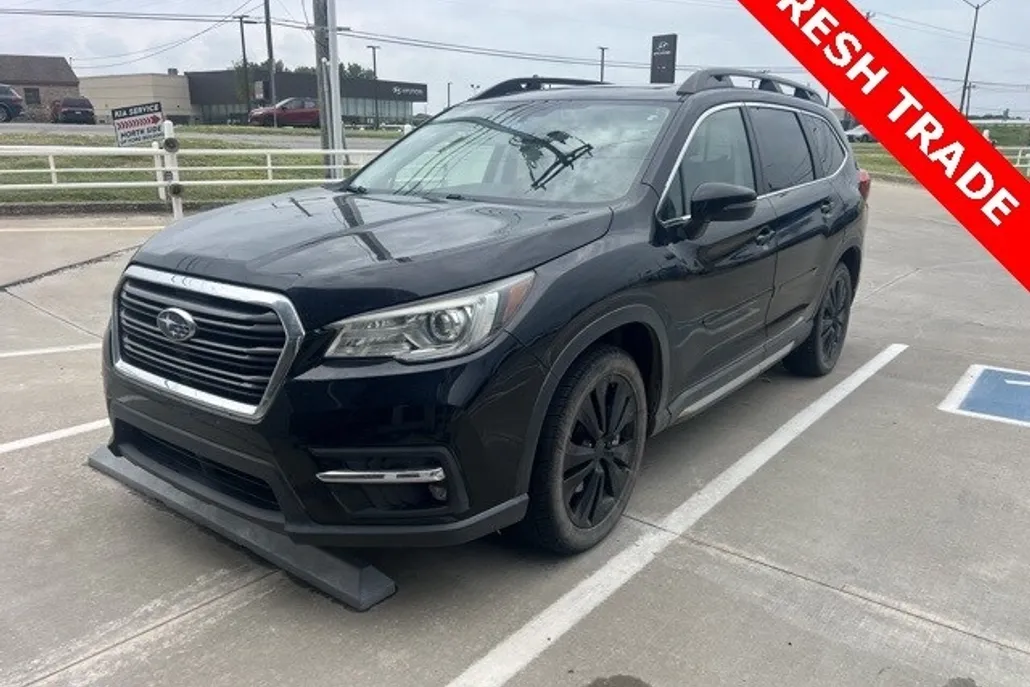 2019 Subaru Ascent Limited photo 1