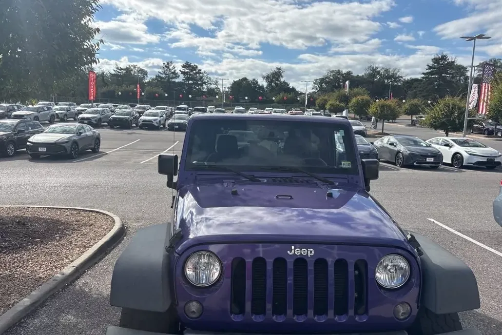 2017 Jeep Wrangler Sport photo 1