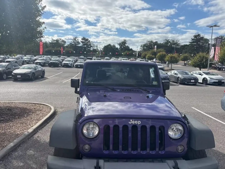 2017 Jeep Wrangler Sport photo 1