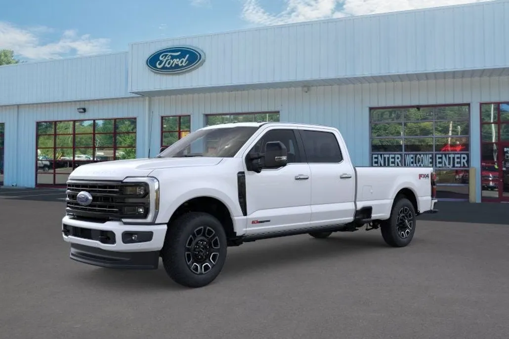 2025 Ford F-350 Platinum photo 1