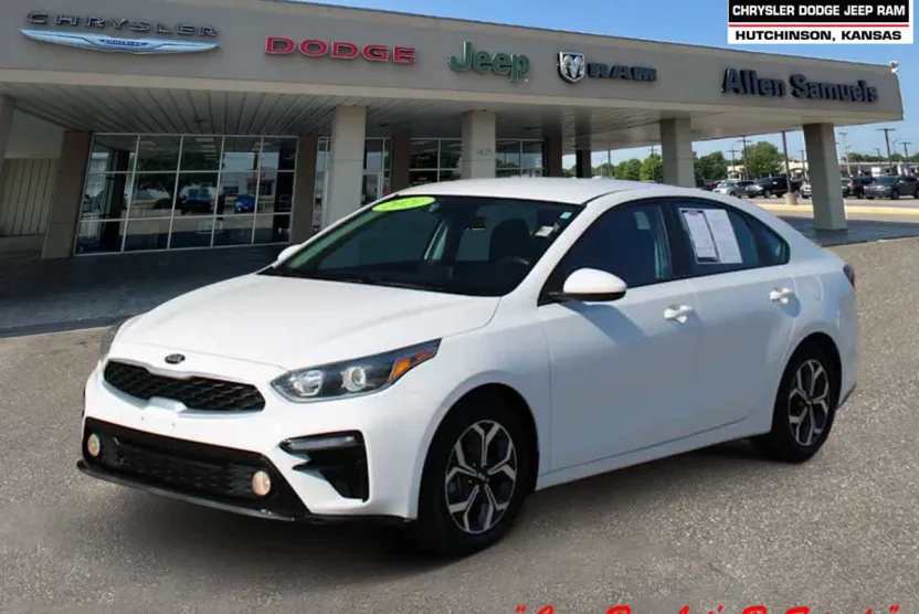 2021 Kia Forte LXS photo 1