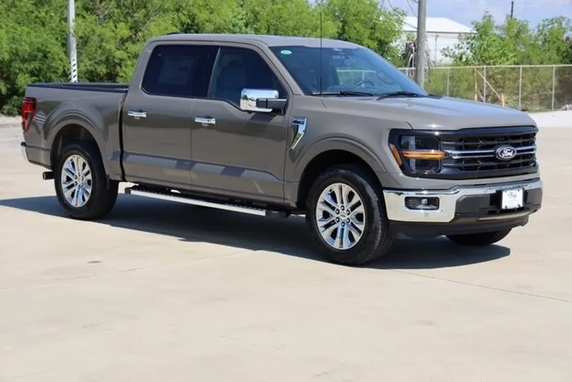 2025 Ford F-150 XLT photo 1