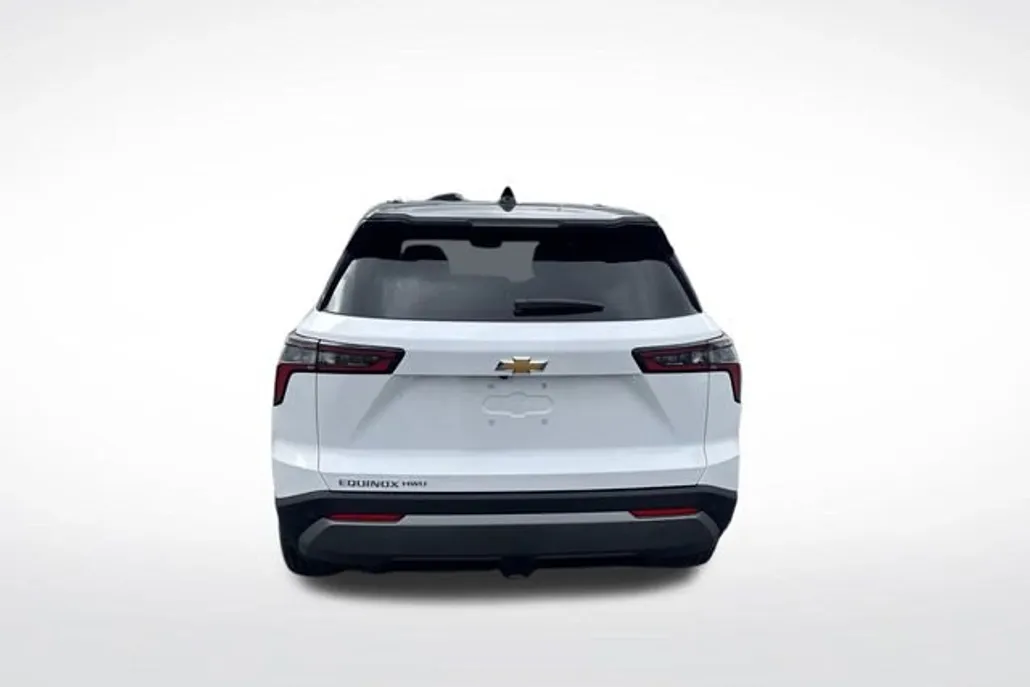 2026 Chevrolet Equinox LT photo 1