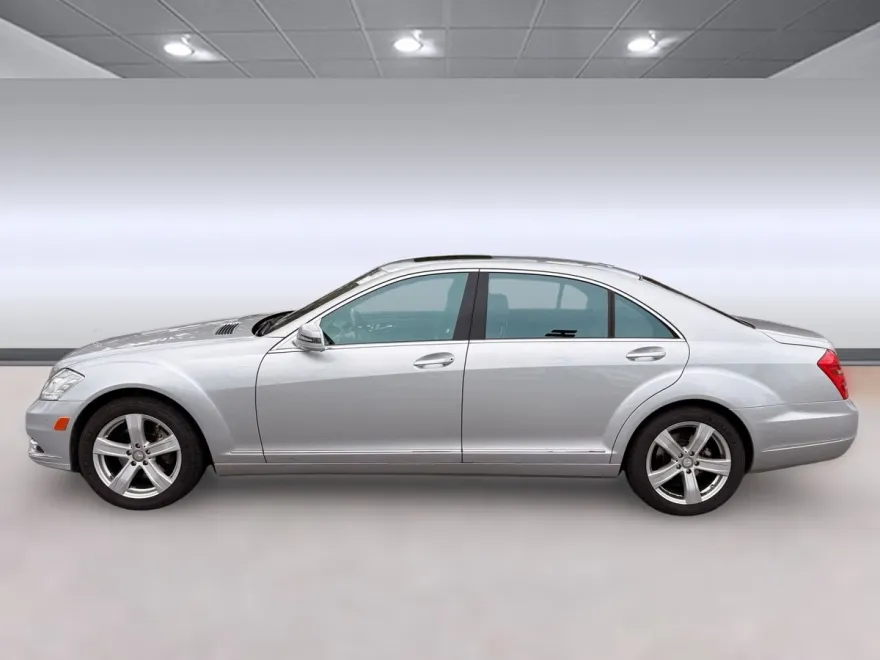 2011 Mercedes Benz S 550 photo 1