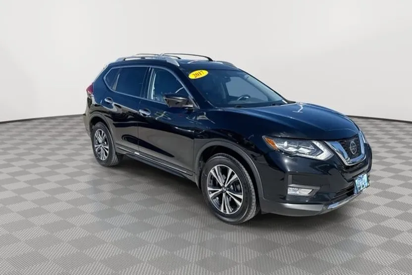 2017 Nissan Rogue SL photo 1