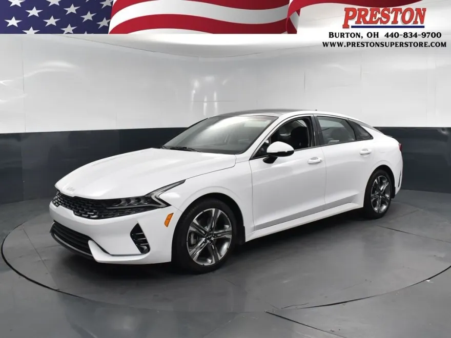 2023 Kia K5 EX photo 1