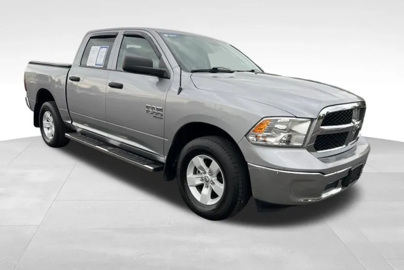 2022 Ram 1500 Classic SLT photo 1