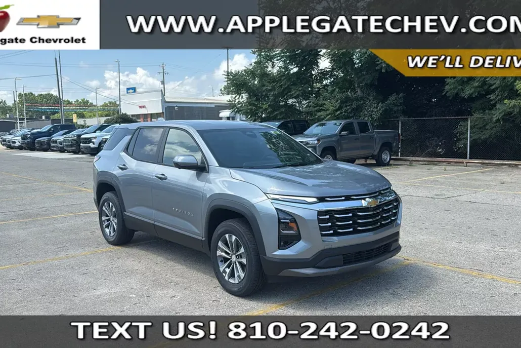 2026 Chevrolet Equinox LT photo 1
