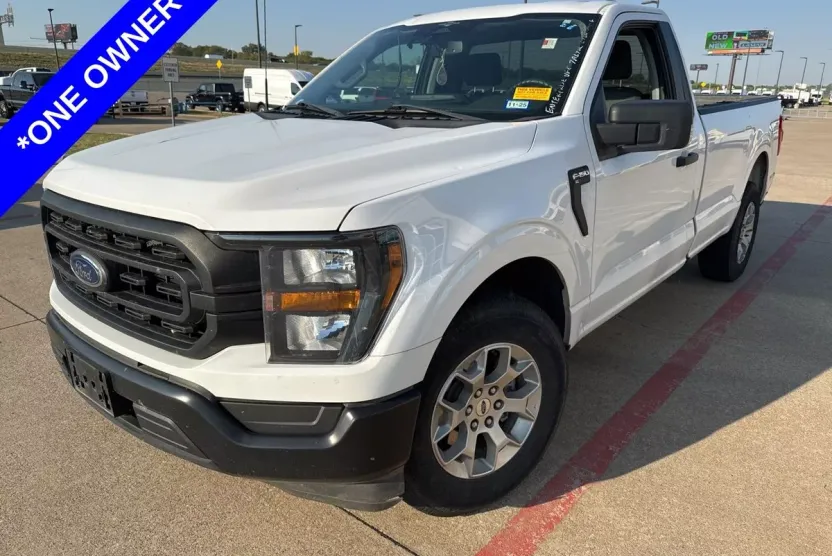 2023 Ford F-150 XL photo 1