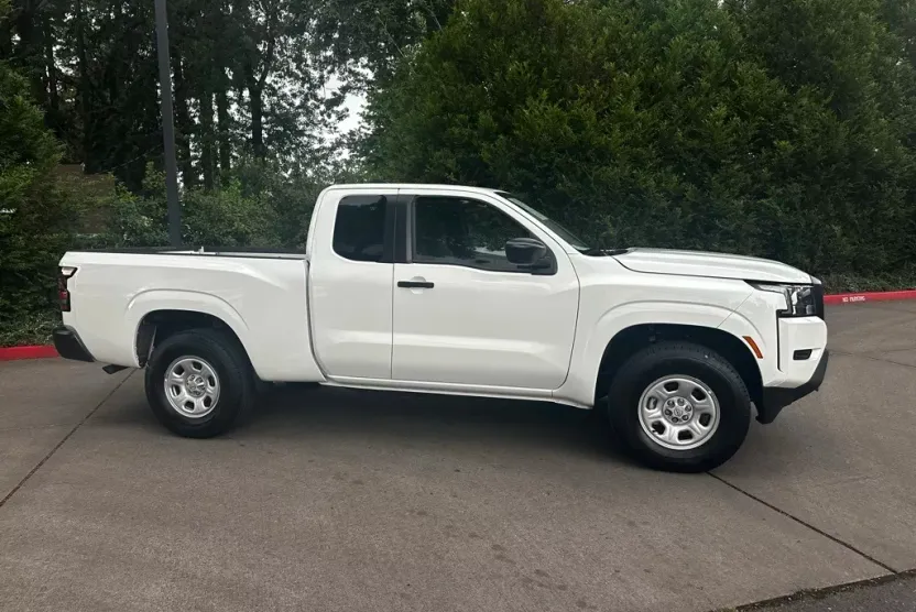 2023 Nissan Frontier S photo 1