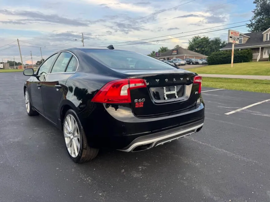 2014 Volvo S60 T5 Premier Plus photo 1