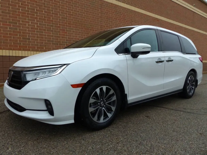 2024 Honda Odyssey EX-L photo 1
