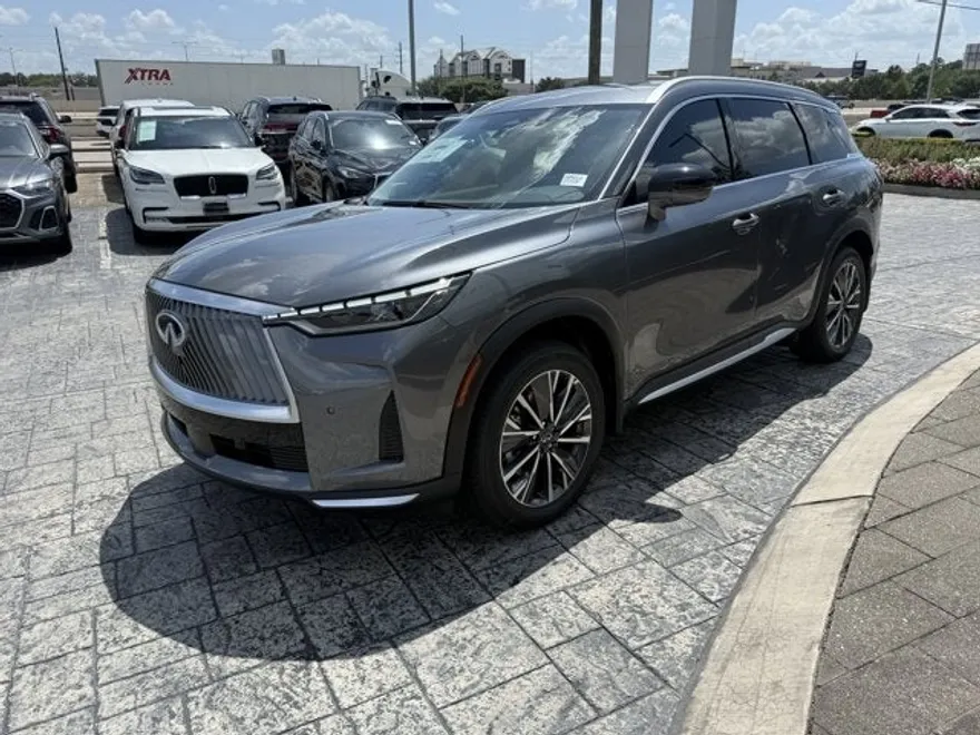 2026 Infiniti QX60 Luxe photo 1