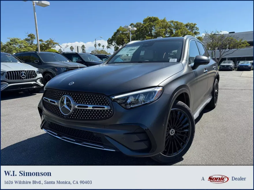 2026 Mercedes Benz GLC 300 photo 1